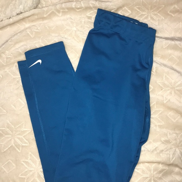 Nike Pants - LAST CHANCE- DONATING EVERYTHING FRIDAY MORNING